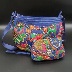 👜Vera Bradley Set- Puffy Venetian Paisley Crossbody and Wristlet